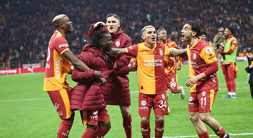 Galatasarayda sezon sonu sürpriz ayrılık Yakın çevresine kararını söyledi