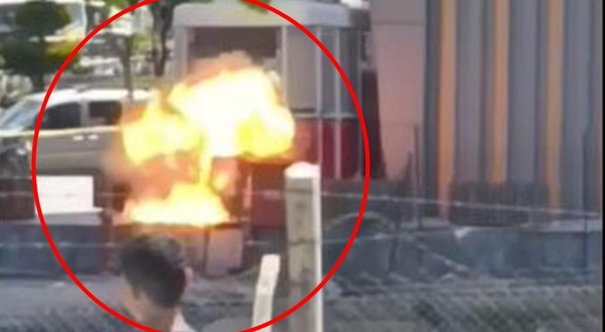 AVM önünde panik 2 valiz fünye ile patlatıldı