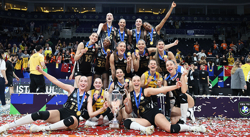 Şampiyonluk sonrası VakıfBanktan ayrıldı Fenerbahçe ile anlaştım