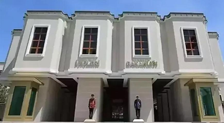 ‘Aidiyet arayışı, yanlış rol model’