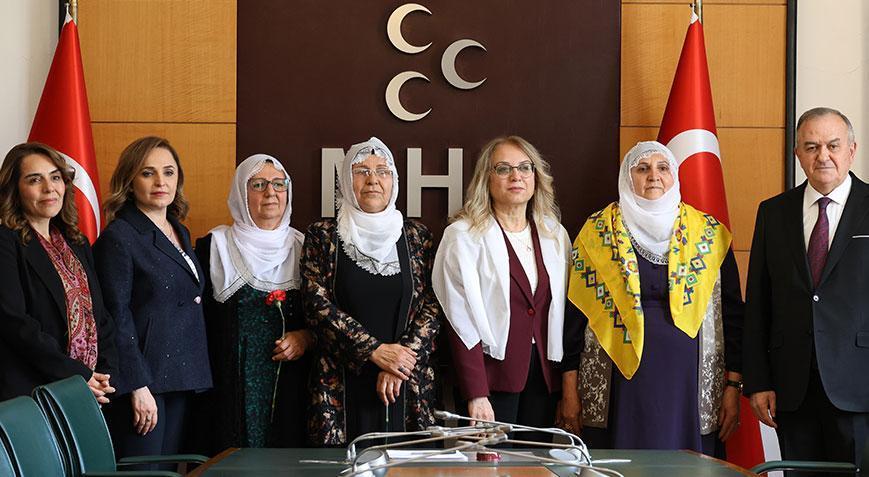 Barış Annelerinden MHPye ziyaret Görüşme 1 saat sürdü