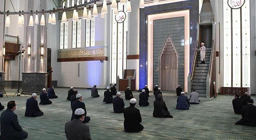 Cuma Hutbesi 8 Mayıs 2026 | Diyanet’ten “İbadetler, Bizi Rabbimize Yakınlaştırır” mesajı