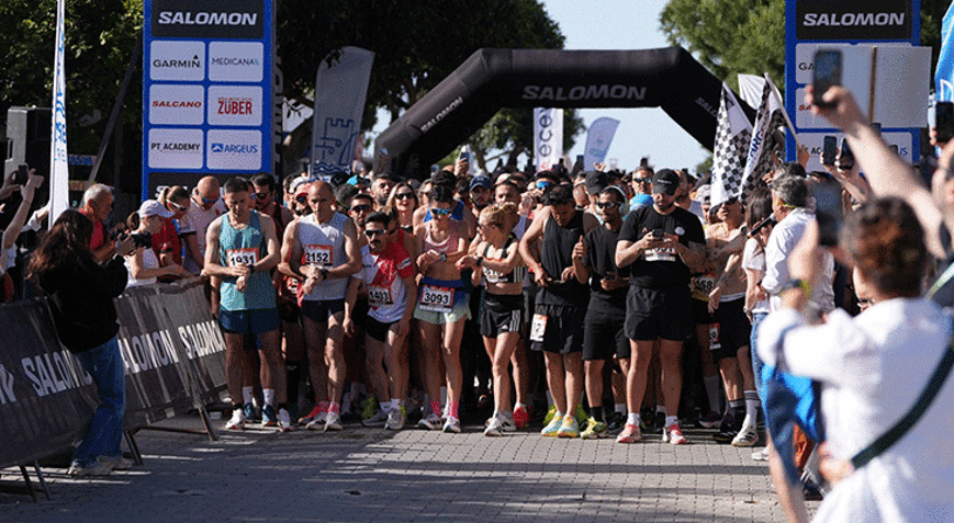 Çeşme Yarı Maratonu’nda ödüller sahiplerini buldu