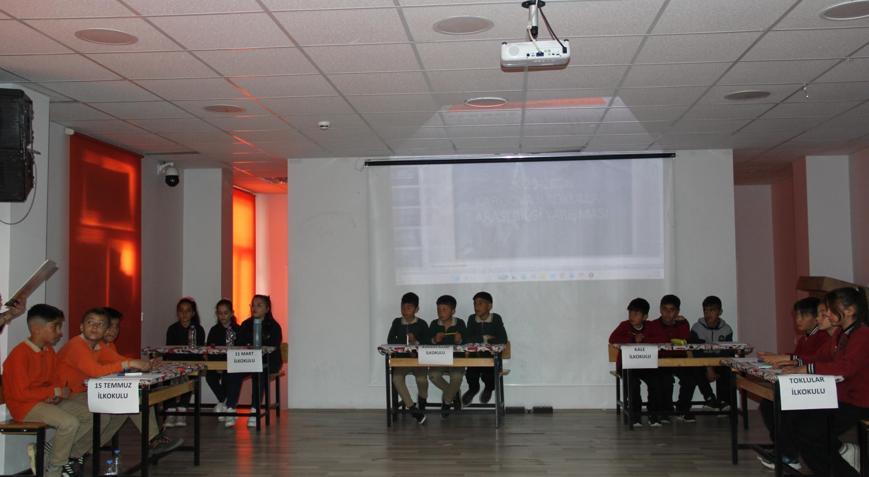 Karlıova’da ilkokullar arası bilgi yarışması düzenlendi