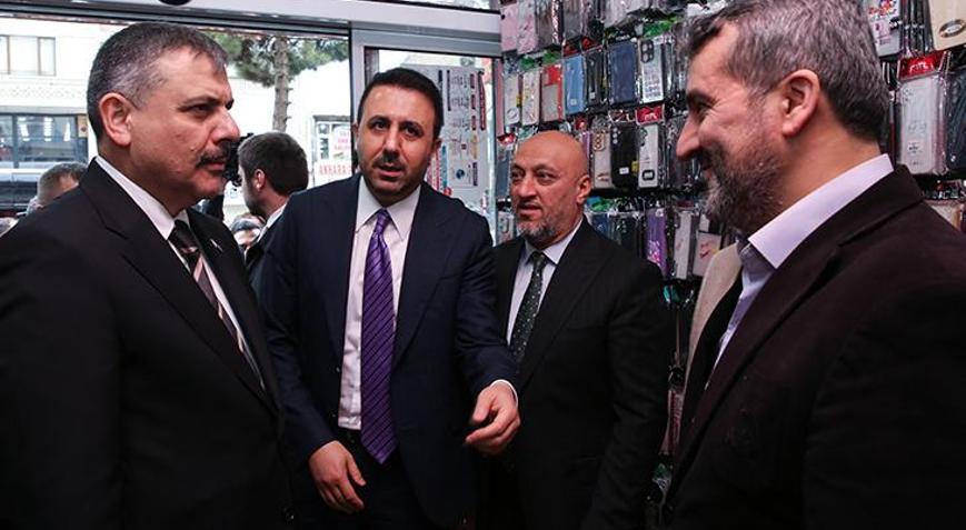 Bakan Çiftçi Bitliste ziyaretlerde bulundu, esnafla bir araya geldi