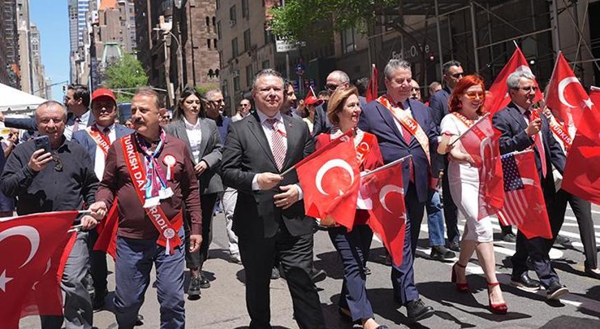 New Yorkta 43. Türk Günü Yürüyüşü coşkuyla kutlandı