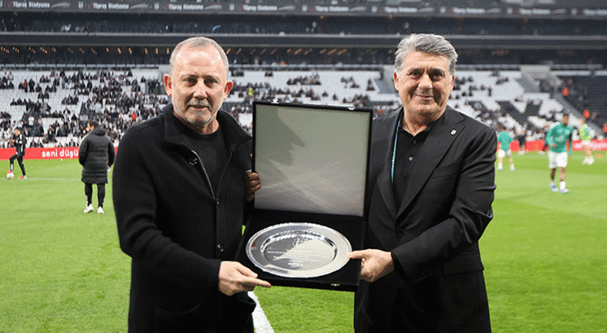 Beşiktaşta Sergen Yalçının ayrılığının perde arkası Tazminatını bıraktı