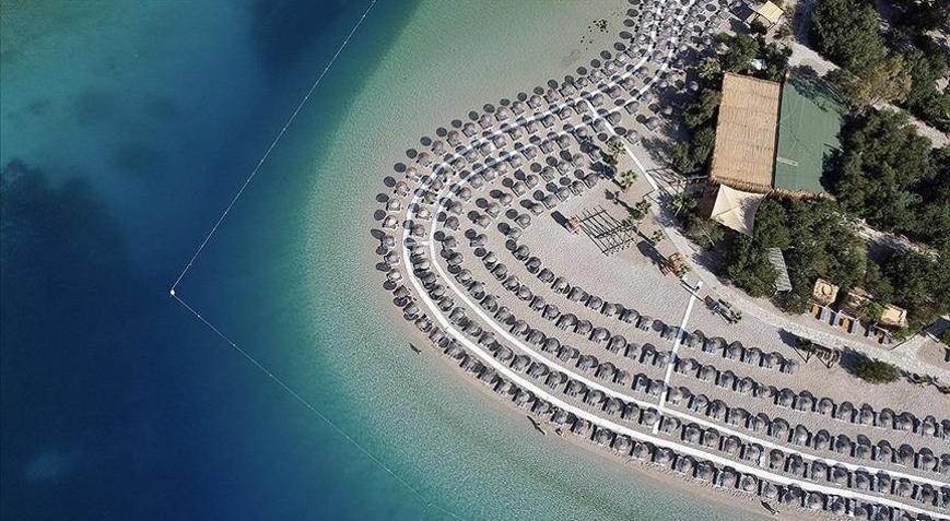 Akdenizde mavi rekabet Türkiye’nin mavi bayraklı plaj sayısı 580’e yükseldi