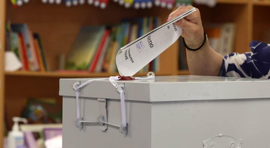 Güney Kıbrıs sandık başında Parlamento 5 yıllık yeni dönem için seçim başladı