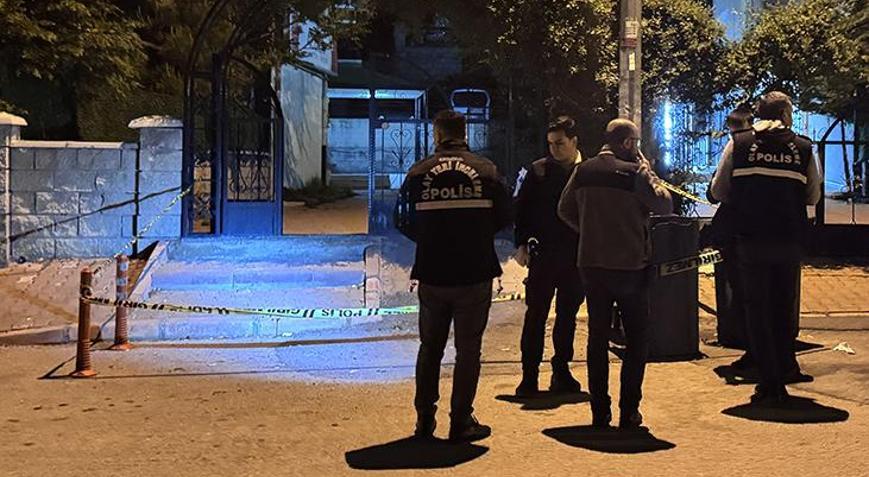 Kayseride dehşet anları Darbedilen kadını kurtarmaya çalışan kardeşler bıçaklandı
