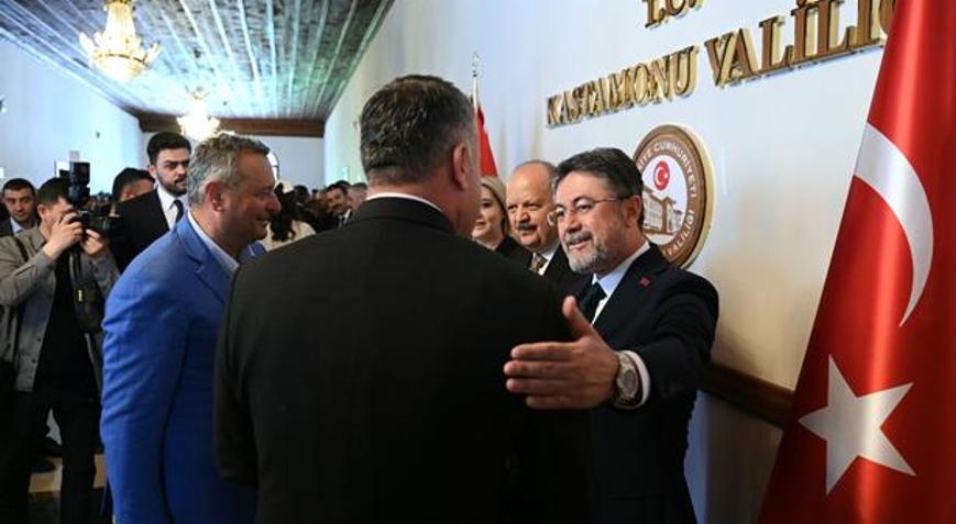 Bakan Yumaklı: Televizyon açamaz olduk