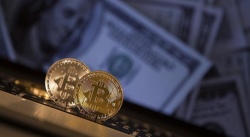 Bitcoin fiyatında 74 bin doların altı görüldü: Milyarlarca dolarlık çıkış