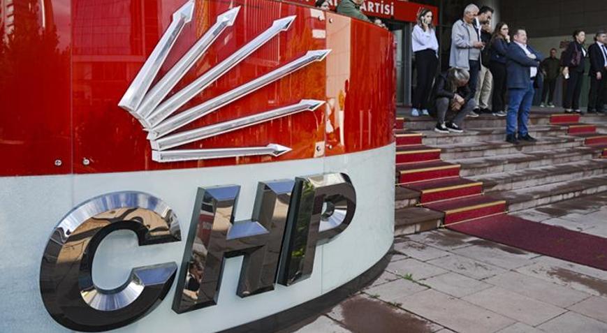CHP’de kurultay kavgası