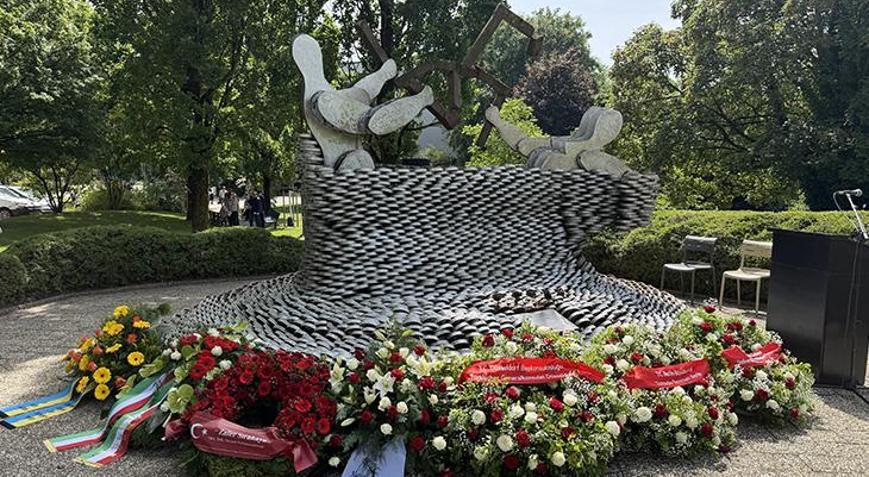Almanyadaki Solingen ırkçı saldırısının üzerinden 33 yıl geçti