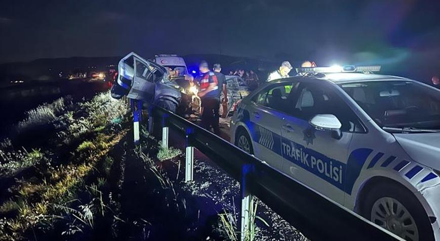 Mersinde zincirleme kaza 1 kişi öldü, aynı aileden 3 kişi ise yaşam savaşı veriyor