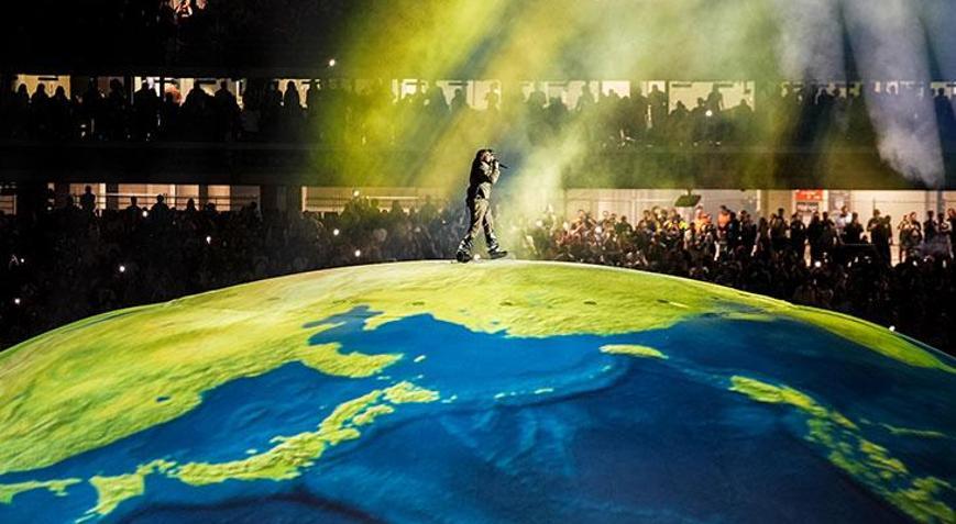 Kanye West draws 118.000 fans for historic first concert in Istanbul