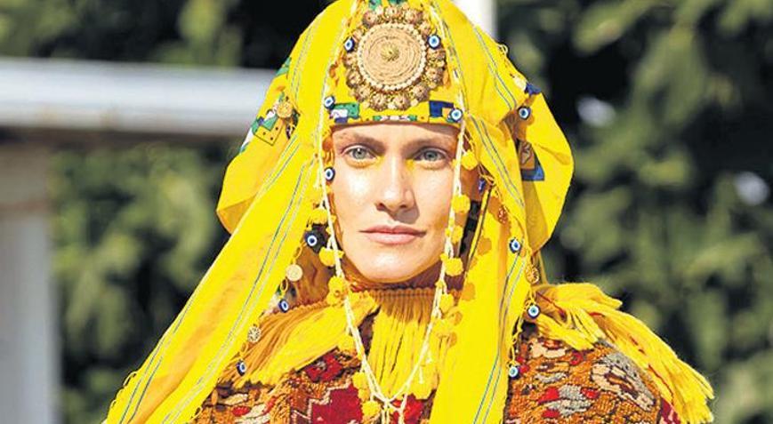 Antalya’da moda şov