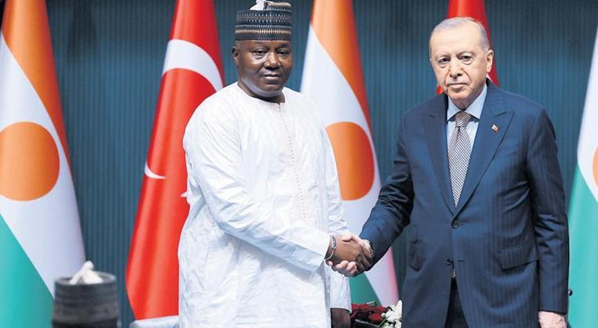 ‘Terörle mücadelede dostlarımızın yanındayız’