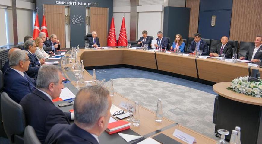 CHP MYK toplandı Hedef partiyi böldürmemek
