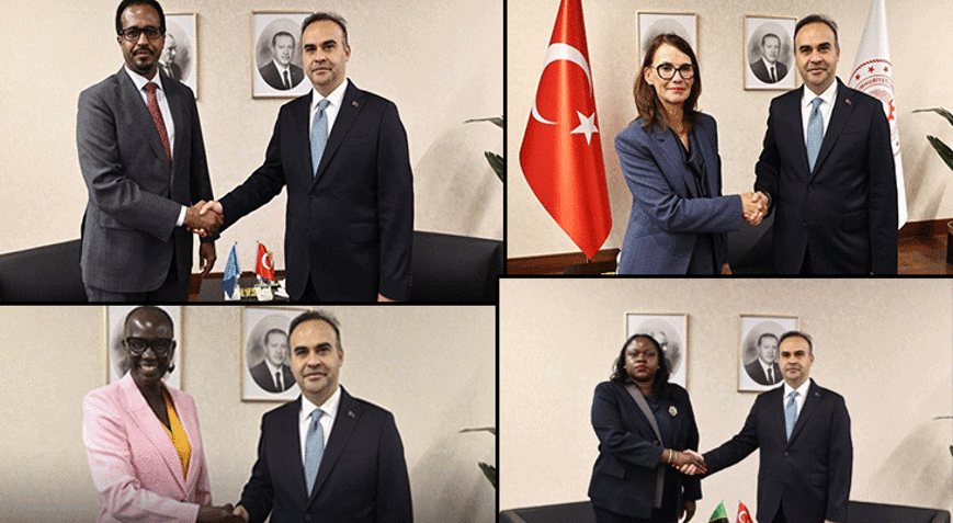 Bakan Kacır’dan Sıfır Atık Forumu’nda yoğun diplomasi trafiği