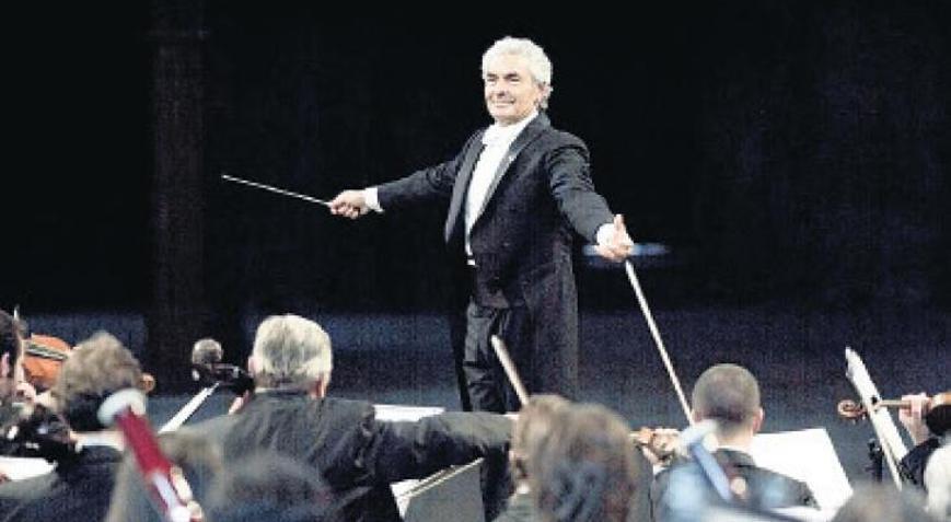 Orkestra şefleri yarışıyor