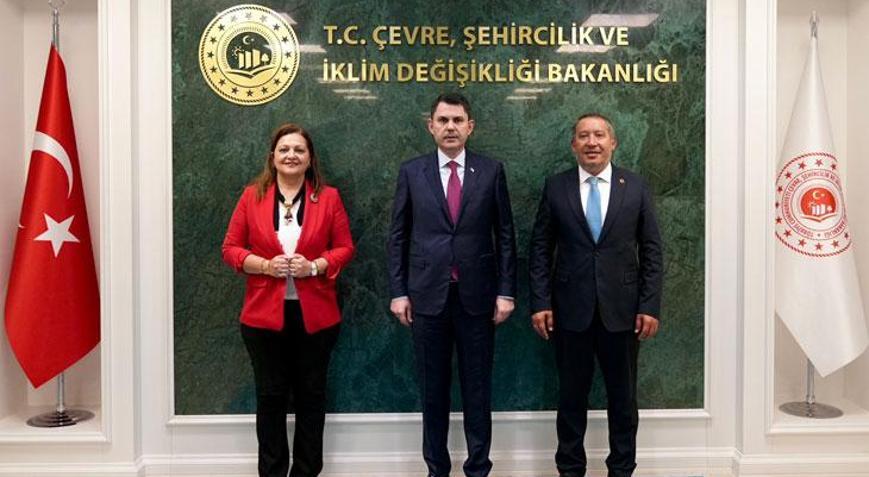 Bakan Kurum, Afyonkarahisar Büyükşehir Belediye Başkanı Köksalı kabul etti