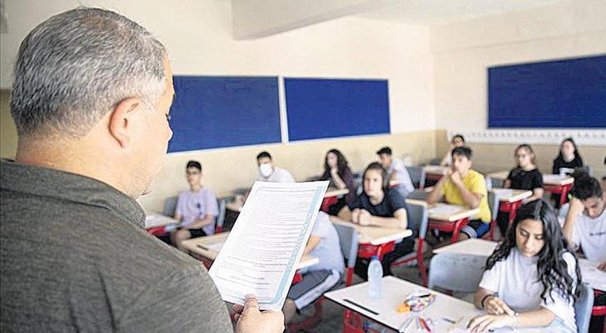 Dereyi geçerken at değiştirmeyin