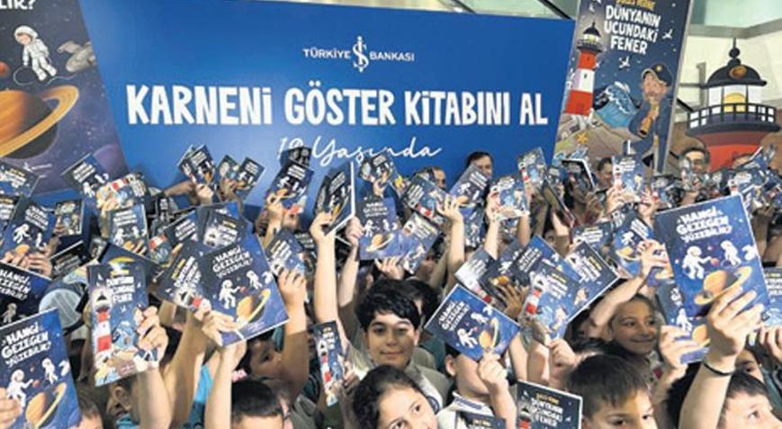 Karnesini gösterene kitap hediye