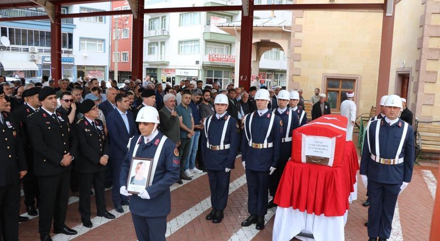 Sinopta vefat eden emekli askerin cenazesi Kırşehirde toprağa verildi