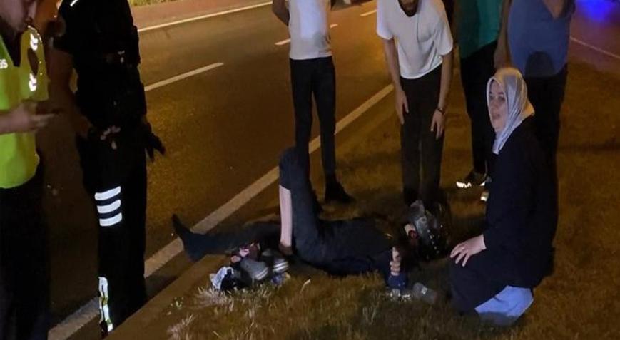 Bursa İnegöldeki kazada anne, yaralı oğlunun elini tutarak moral verdi