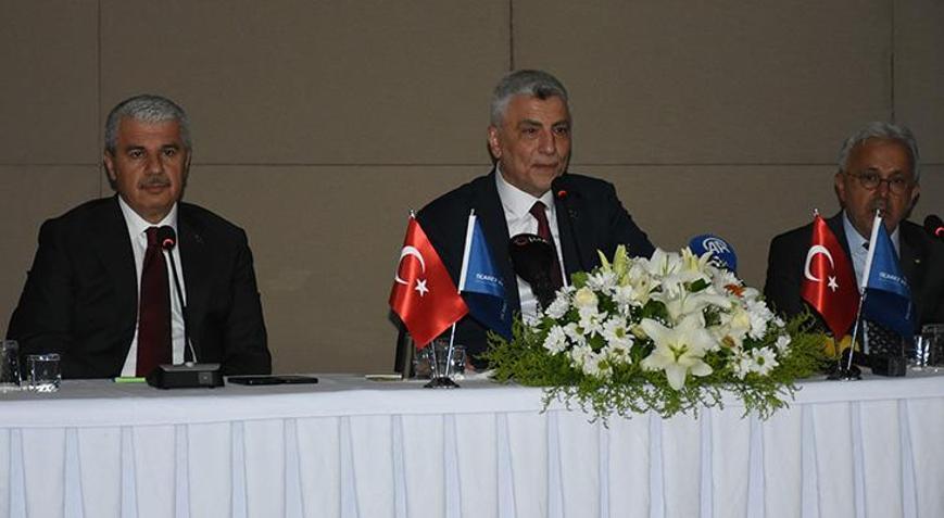 Ticaret Bakanı Ömer Bolat STK temsilcileriyle bir araya geldi
