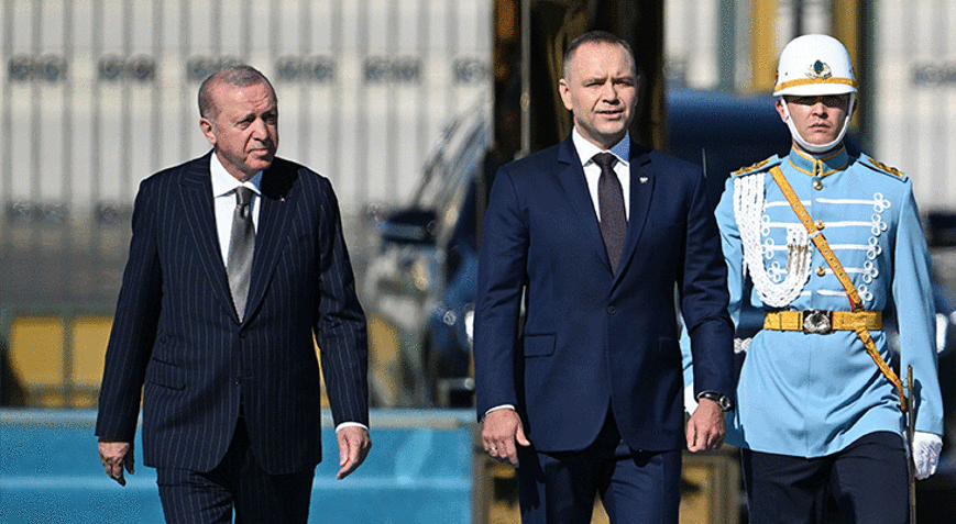 Cumhurbaşkanı Erdoğan, Polonya Cumhurbaşkanı Nawrockiyi Külliyede resmi törenle karşıladı