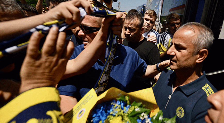 Fenerbahçe’ye Düzce’de coşkulu karşılama