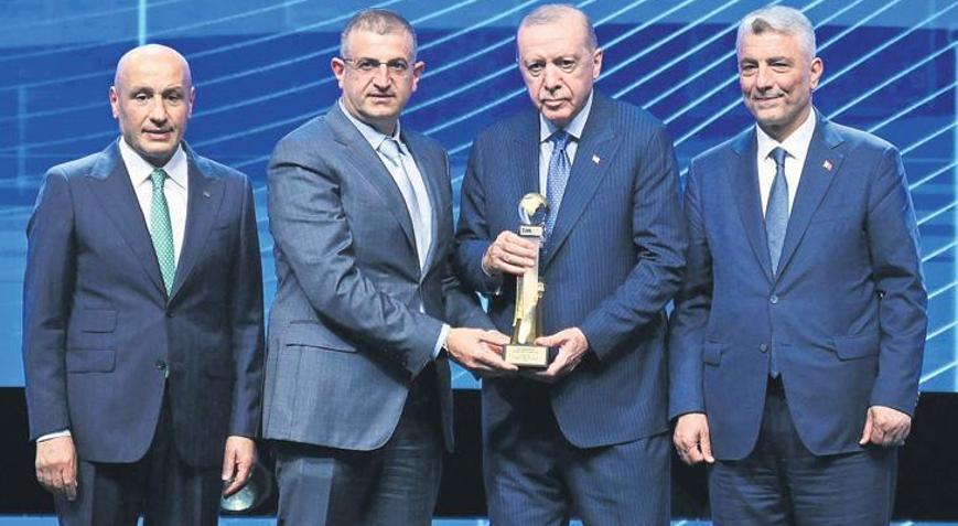 Cumhurbaşkanı Erdoğan, İhracat Şampiyonları Ödül Töreni’nde konuştu: ‘1 yıldaki ihracatı 1 haftada yapıyoruz’