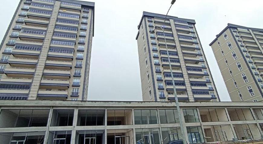 Onlarca kişi depremde ölmüştü Bad-ı Saba Konutları’na ilişkin 2 kamu görevlisi hakkında dava açıldı