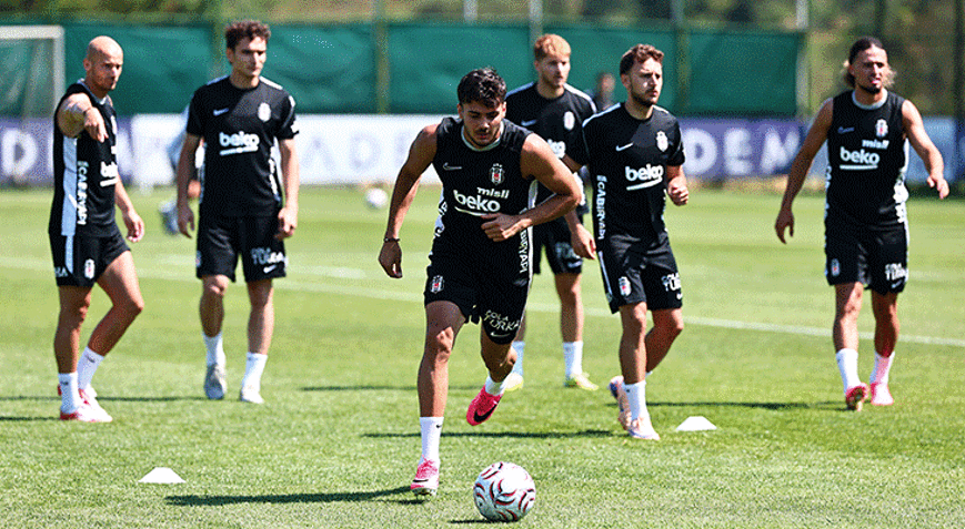 Beşiktaşın Slovakya kampı kadrosu açıklandı