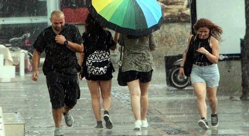 Son dakika: Valilik saat verdi, ilçe ilçe uyardı: Bütün İstanbulu kaplayacak