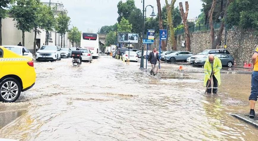 İstanbul’da sağanak esareti