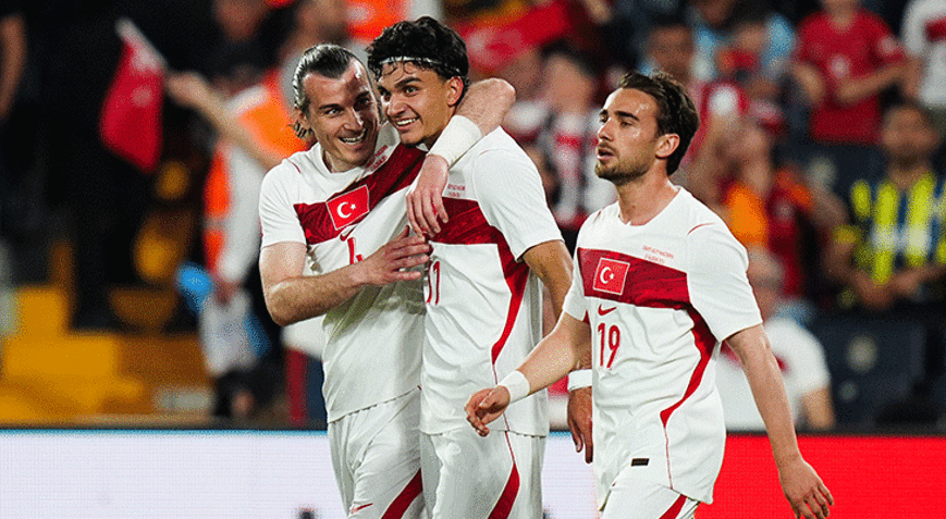 Okan Buruk işaret etti, Can Uzun teklifi kabul etti İşte Galatasaraydan alacağı maaş