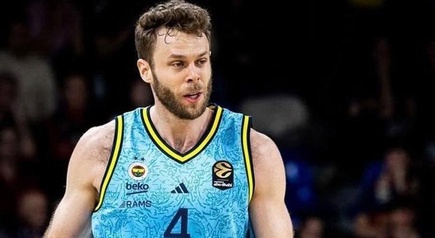 Fenerbahçe, Nicolo Mellinin sözleşmesini uzattı