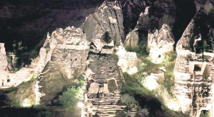 Kapadokya ışıl ışıl