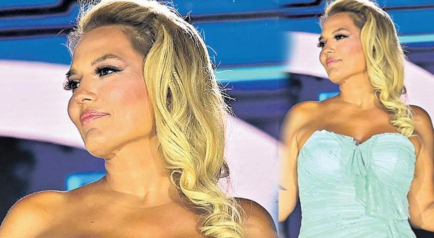 Hayranlarıyla söyledi