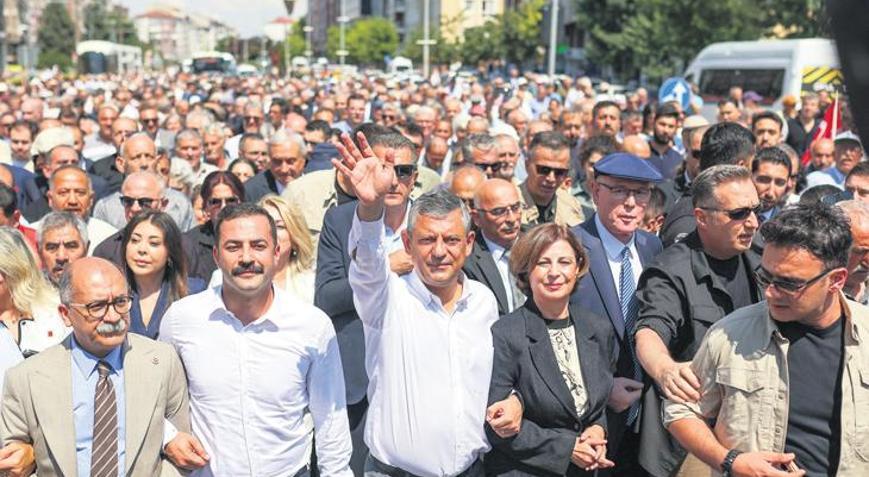 Yeni parti için kritik günler