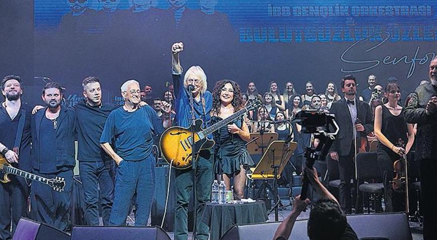 ‘Bulutsuzluk Özlemi’, Gazze için söyledi