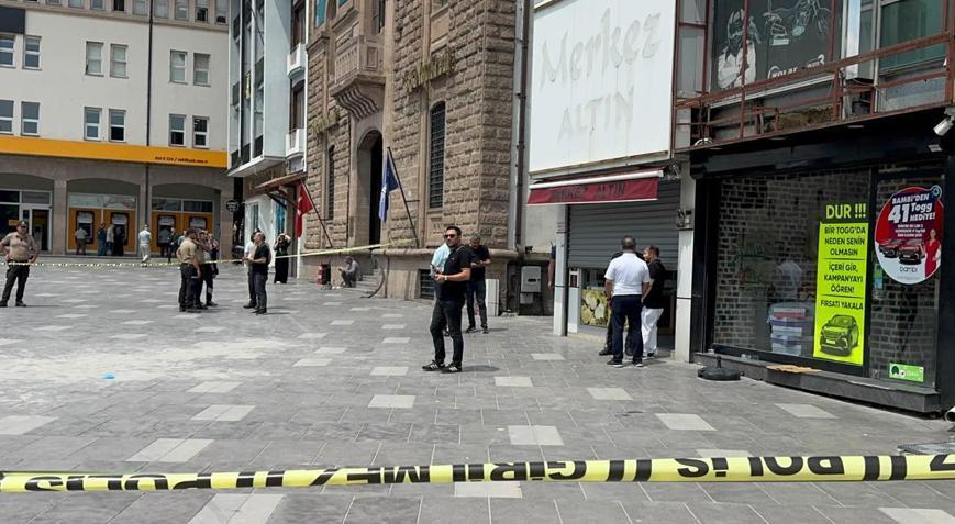 Konyada kuyumcuda dehşet Borç tartışması silahlı saldırıya dönüştü