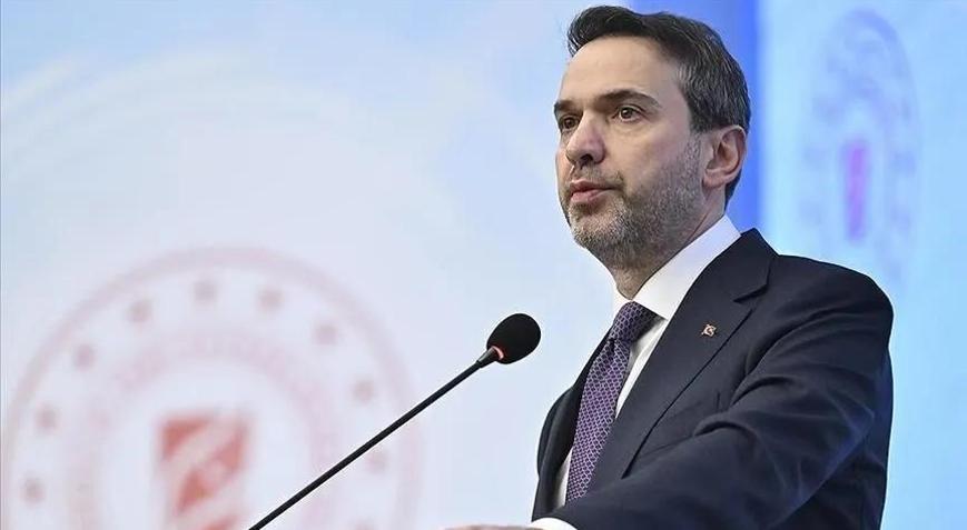 Bakan Bayraktar: Yenilenebilir enerjide yeni bir yatırım dönemine kapı aralıyoruz