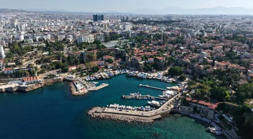 Antalyada dev zirve: 196 ülkeden 120 bin kişi bekleniyor Oteller kapalı gişe