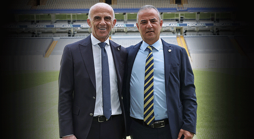 Fenerbahçede yaprak dökümü 9 ismin bileti kesildi