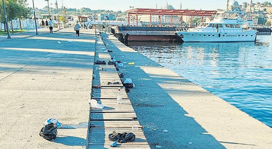 Haliç sahilini çöplük yaptılar