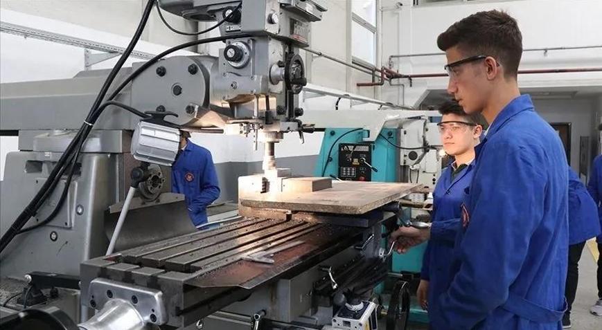 Meslek liselerinde yeni dönem başladı Geleceğin meslekleri için düğmeye basıldı